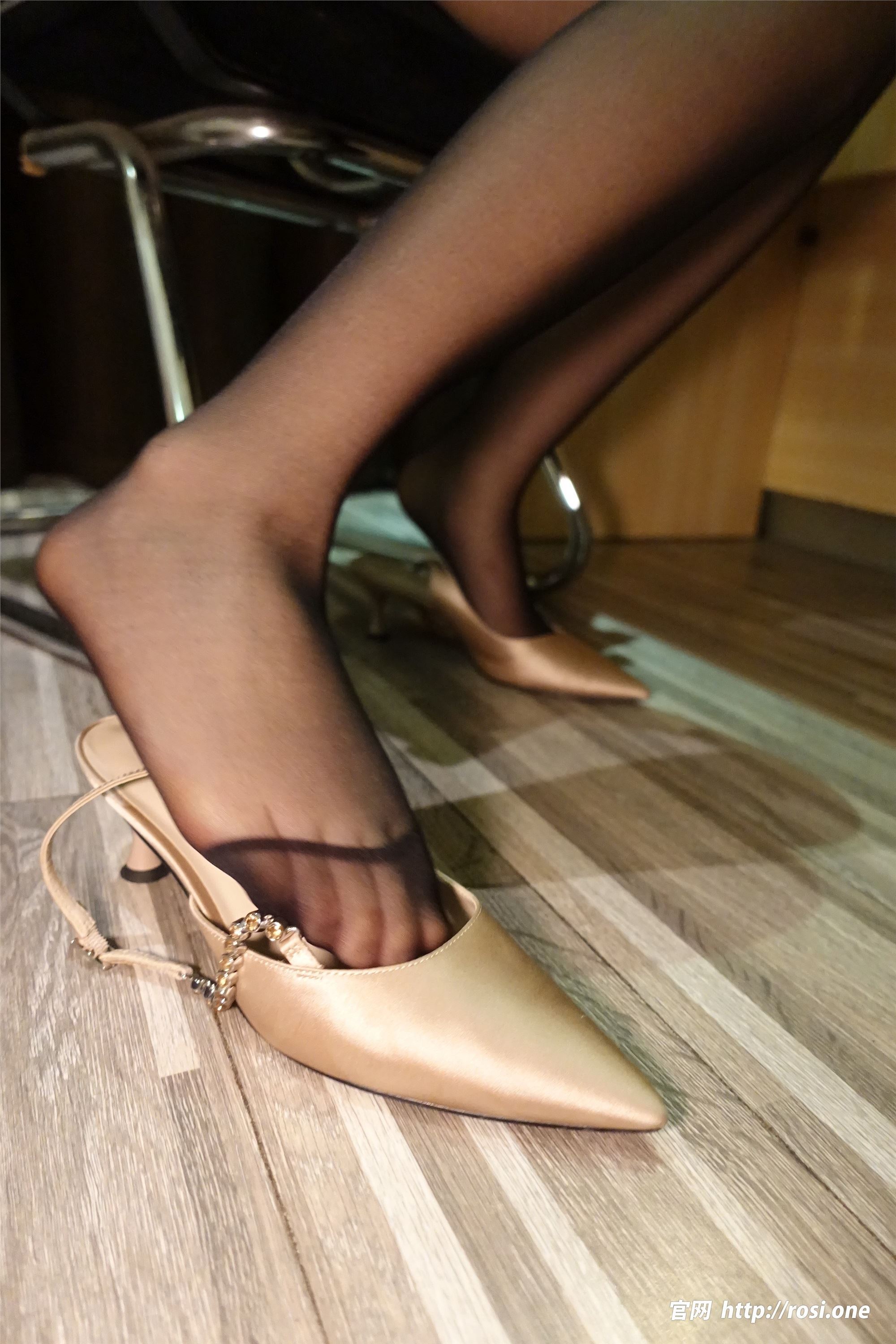 ROSI写真 2023.08.22 NO.4278